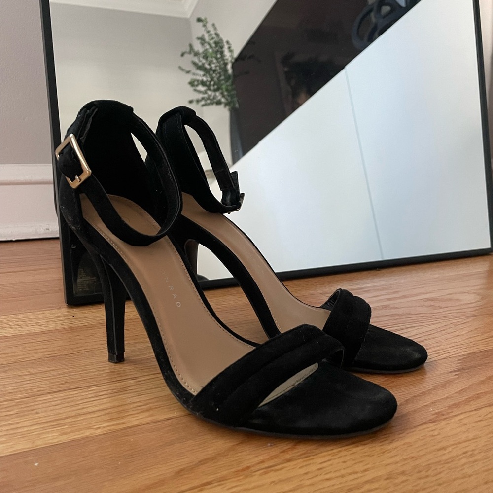 Lauren Conrad Black Suede Heels